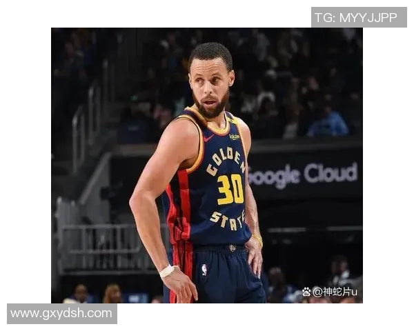 库里三分大赛决赛连中20球创历史奇迹震撼全场